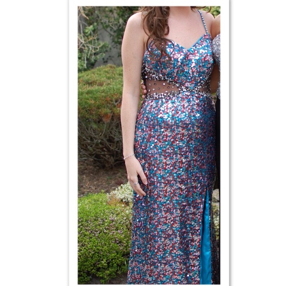 Prom dress - Picture 5 of 5